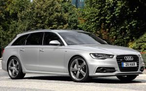Audi A6 3.0T S-Line Avant 2011 года
